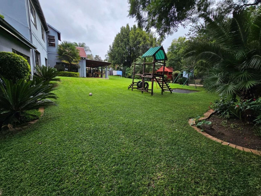 7 Bedroom Property for Sale in Oaklands Gauteng