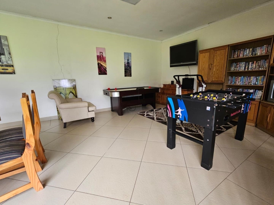 7 Bedroom Property for Sale in Oaklands Gauteng