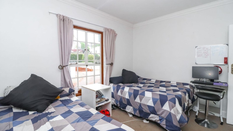 2 Bedroom Property for Sale in Saxonwold Gauteng