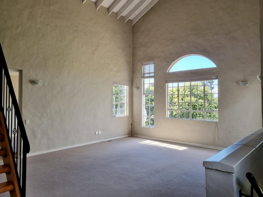 2 Bedroom Property for Sale in Oaklands Gauteng