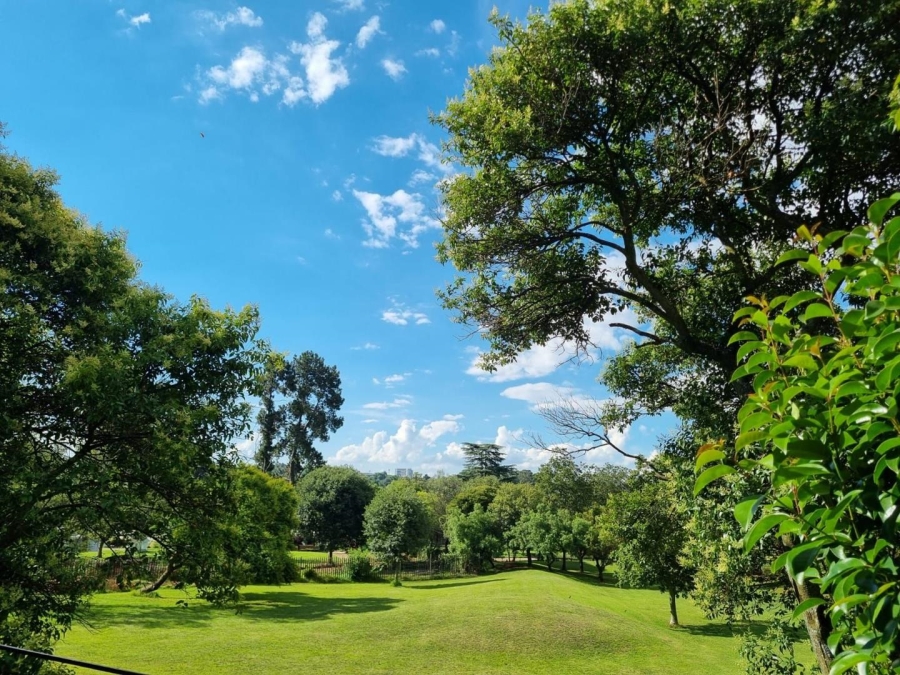 2 Bedroom Property for Sale in Oaklands Gauteng