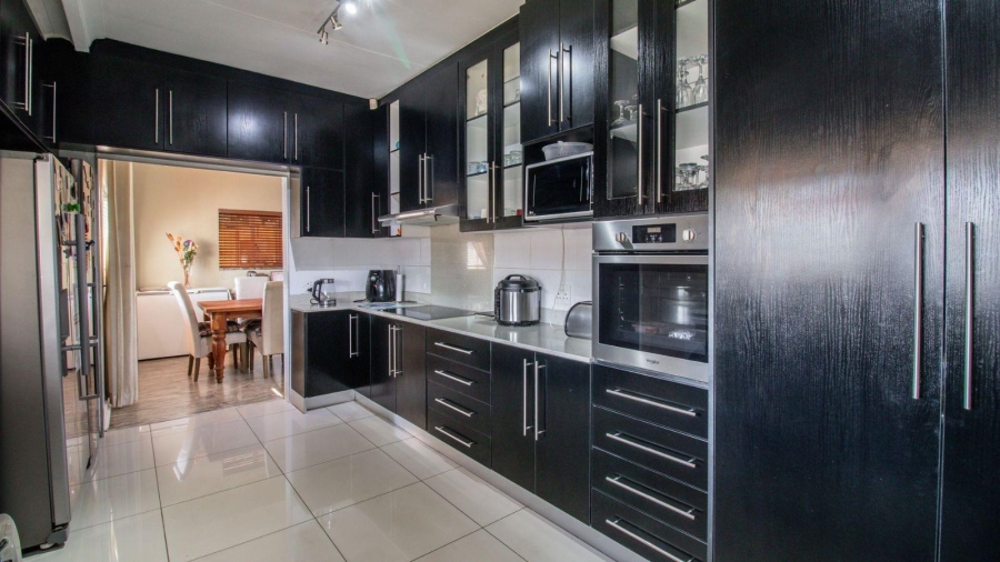 3 Bedroom Property for Sale in Edleen Gauteng