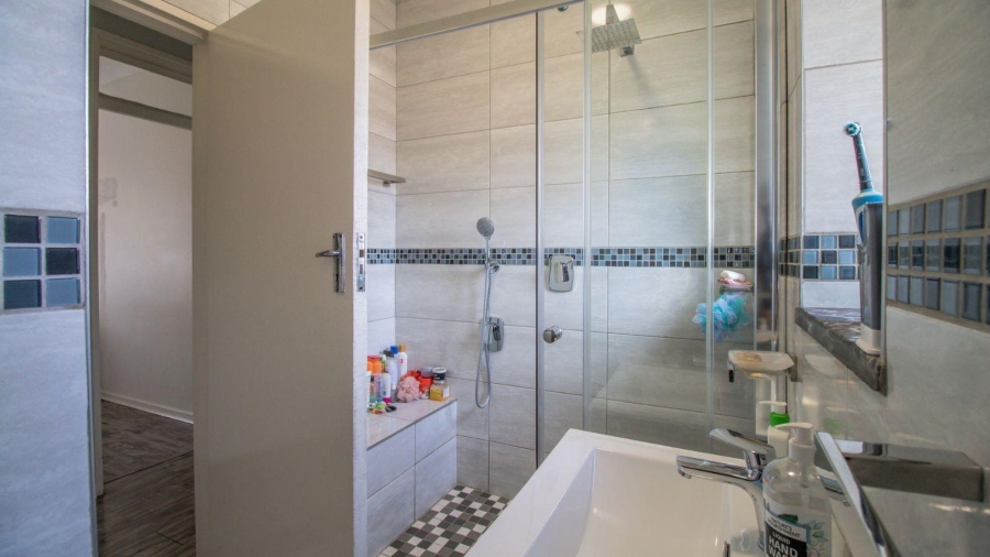 3 Bedroom Property for Sale in Edleen Gauteng