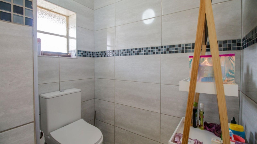 3 Bedroom Property for Sale in Edleen Gauteng