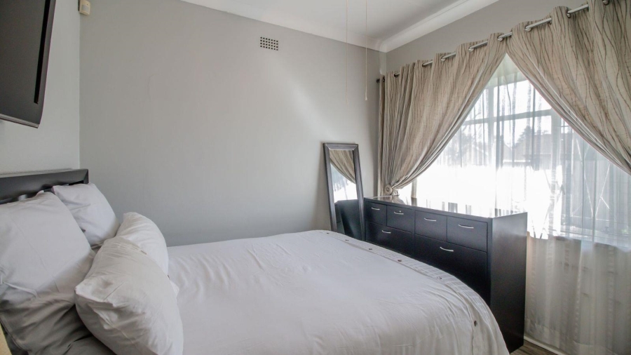 3 Bedroom Property for Sale in Edleen Gauteng