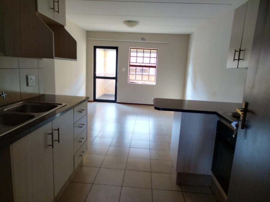2 Bedroom Property for Sale in Noordwyk Gauteng