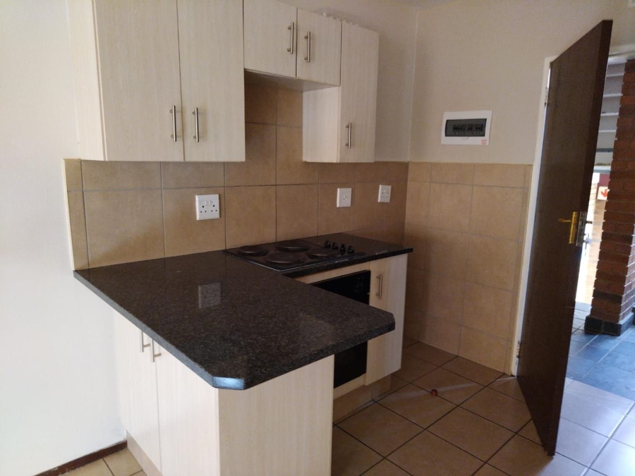 2 Bedroom Property for Sale in Noordwyk Gauteng