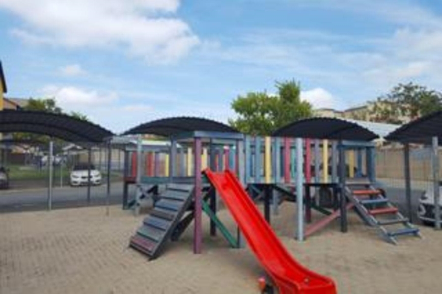 2 Bedroom Property for Sale in Noordwyk Gauteng