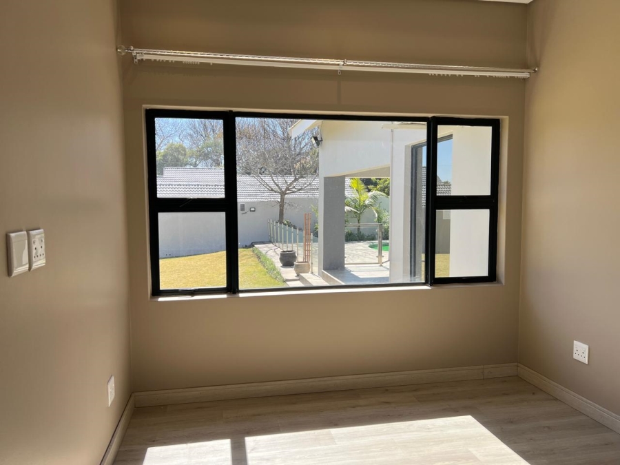 4 Bedroom Property for Sale in Gallo Manor Gauteng
