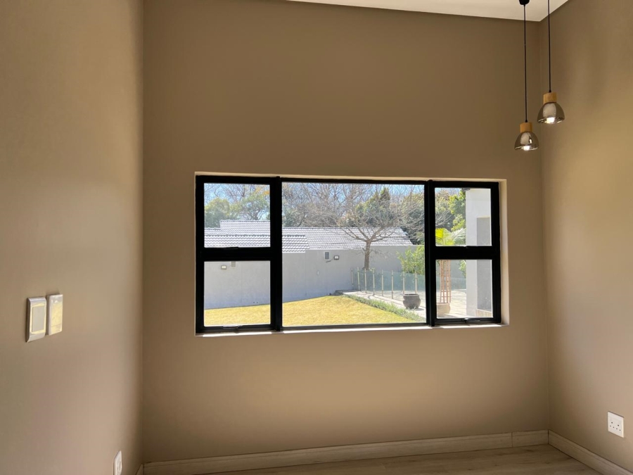 4 Bedroom Property for Sale in Gallo Manor Gauteng