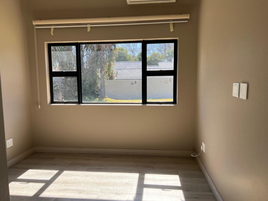 4 Bedroom Property for Sale in Gallo Manor Gauteng