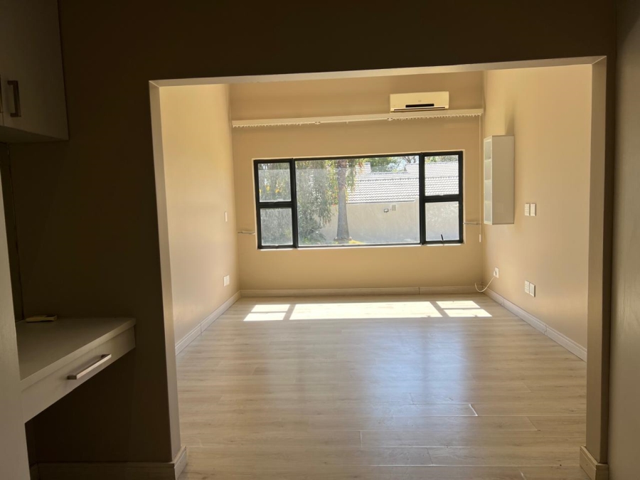 4 Bedroom Property for Sale in Gallo Manor Gauteng