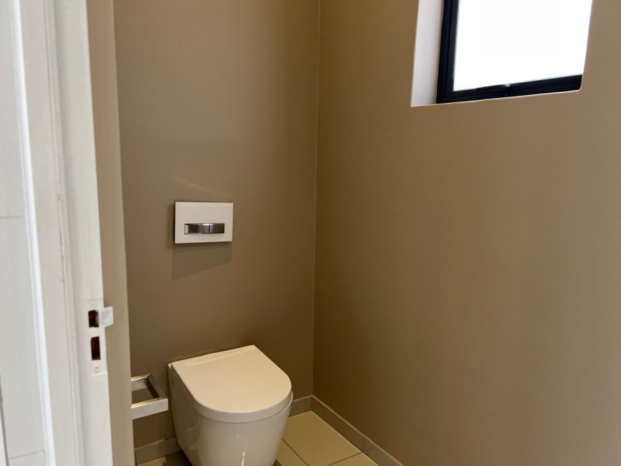 4 Bedroom Property for Sale in Gallo Manor Gauteng