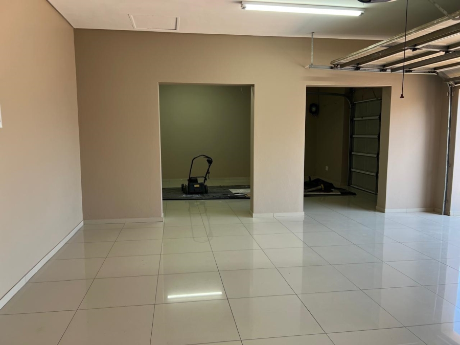 4 Bedroom Property for Sale in Gallo Manor Gauteng