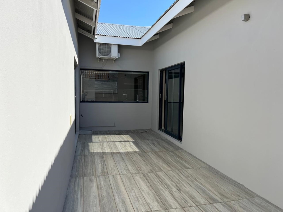4 Bedroom Property for Sale in Gallo Manor Gauteng