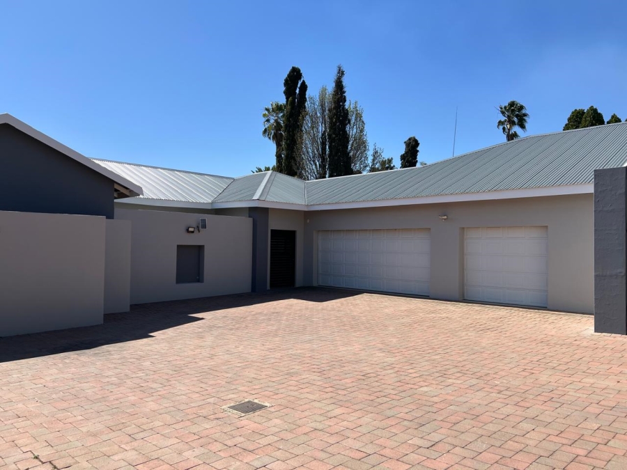 4 Bedroom Property for Sale in Gallo Manor Gauteng