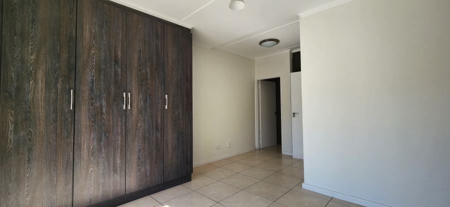 2 Bedroom Property for Sale in Greenstone Hill Gauteng