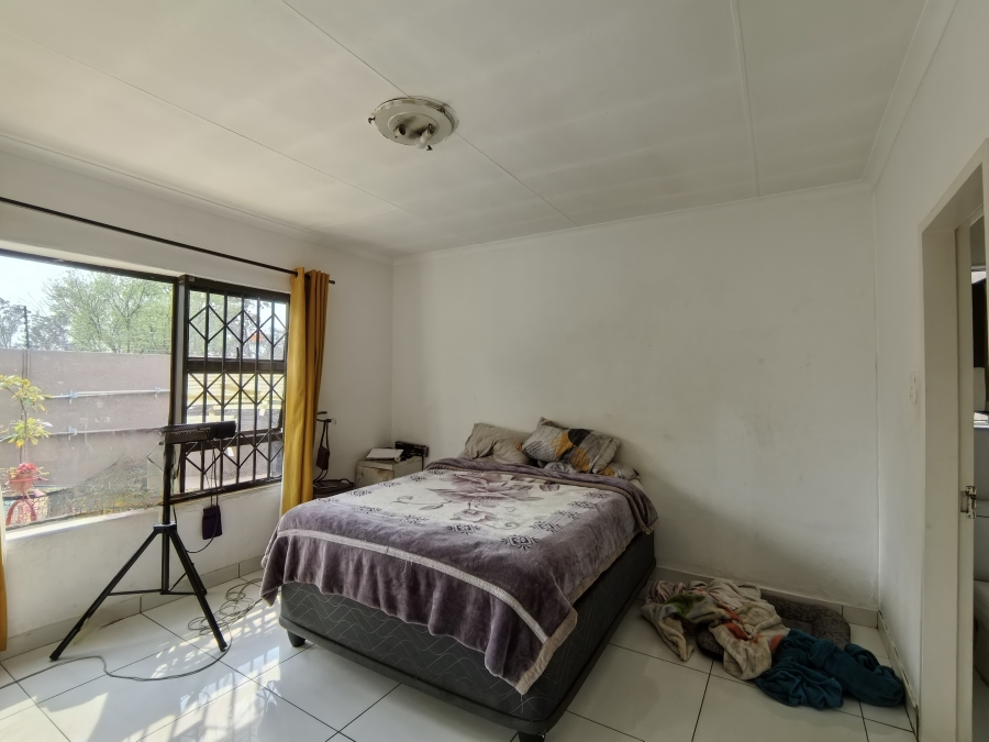 5 Bedroom Property for Sale in Kleinfontein Gauteng