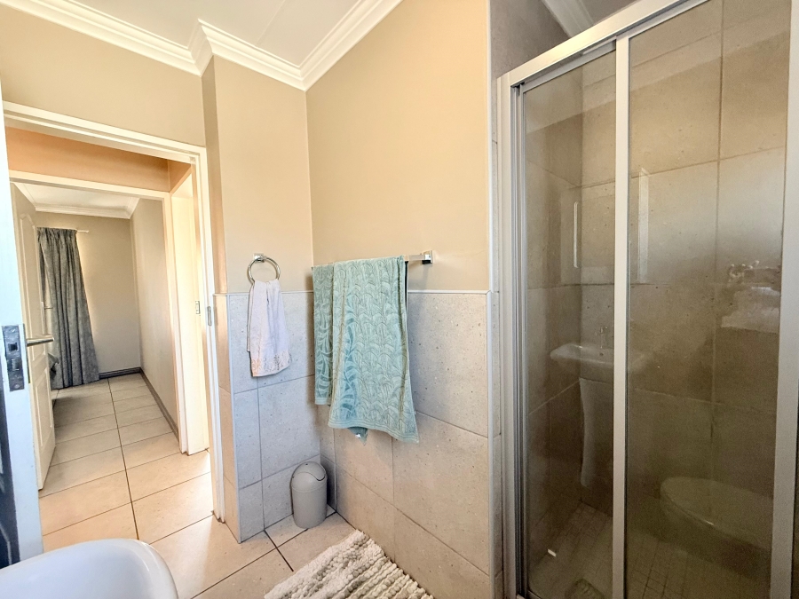 3 Bedroom Property for Sale in Amberfield Gauteng