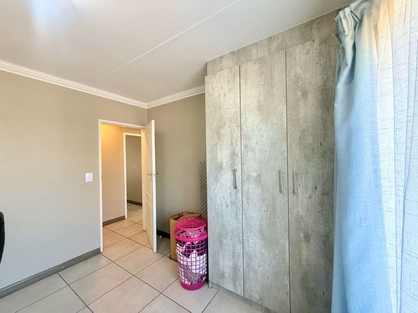 3 Bedroom Property for Sale in Amberfield Gauteng