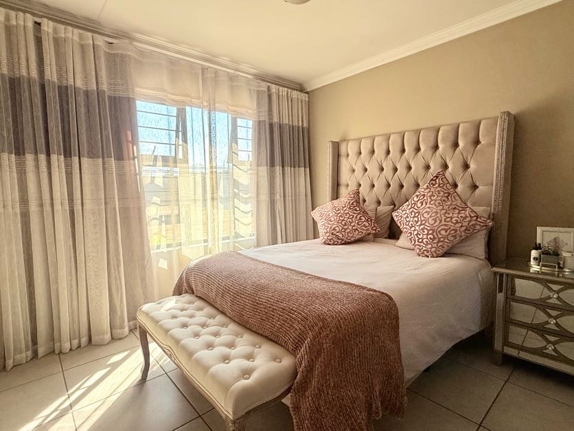3 Bedroom Property for Sale in Amberfield Gauteng