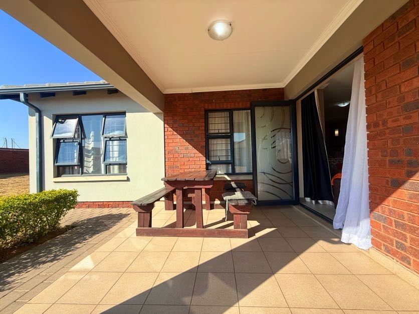 3 Bedroom Property for Sale in Amberfield Gauteng