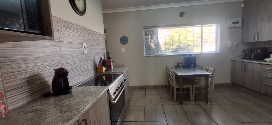 4 Bedroom Property for Sale in Krugersdorp North Gauteng