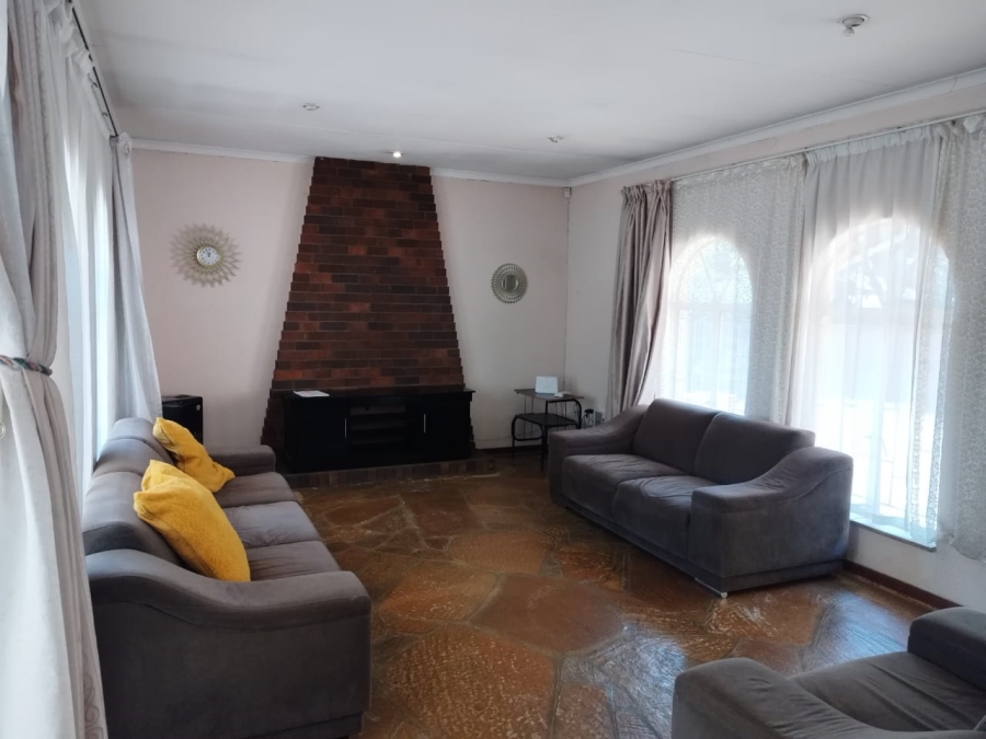 3 Bedroom Property for Sale in Birchleigh North Gauteng