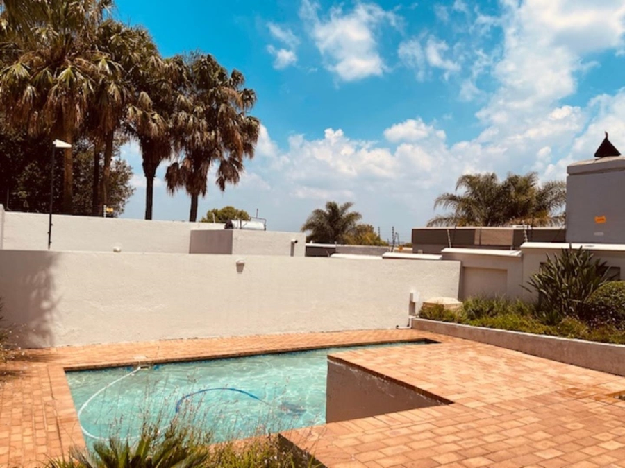 1 Bedroom Property for Sale in Paulshof Gauteng