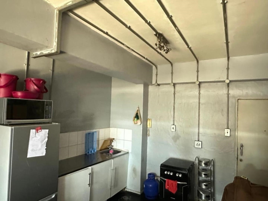 1 Bedroom Property for Sale in Johannesburg Central Gauteng
