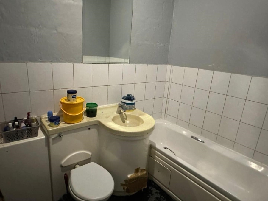 1 Bedroom Property for Sale in Johannesburg Central Gauteng