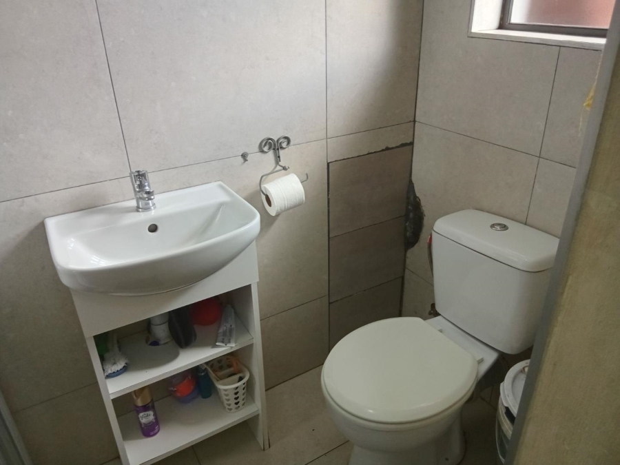 17 Bedroom Property for Sale in Yeoville Gauteng
