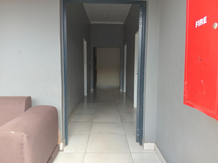 17 Bedroom Property for Sale in Yeoville Gauteng