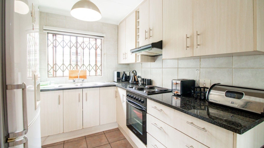 2 Bedroom Property for Sale in Sunnyrock Gauteng