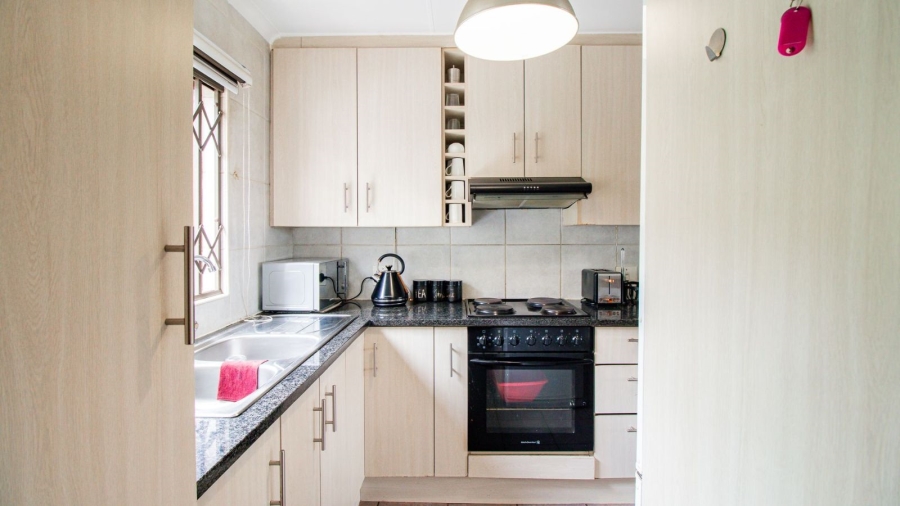 2 Bedroom Property for Sale in Sunnyrock Gauteng