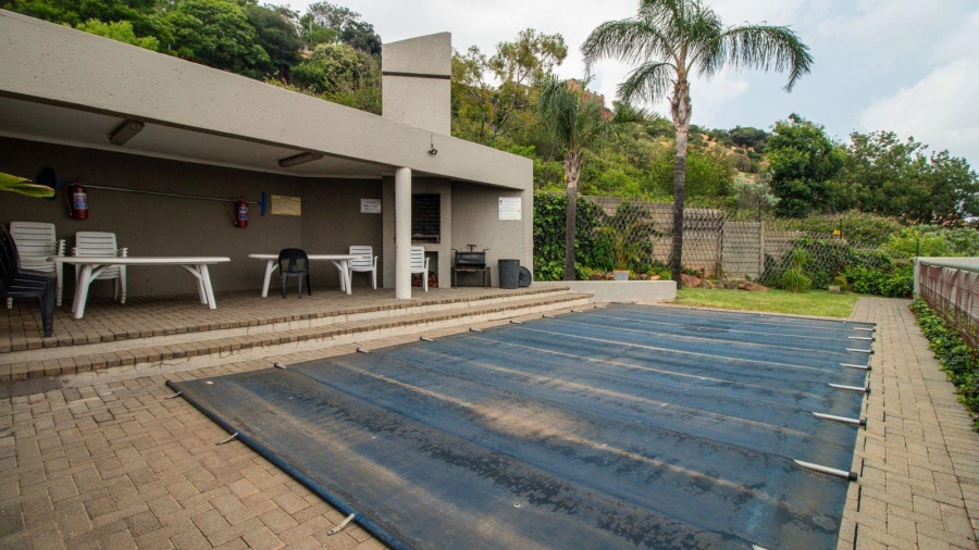 2 Bedroom Property for Sale in Sunnyrock Gauteng