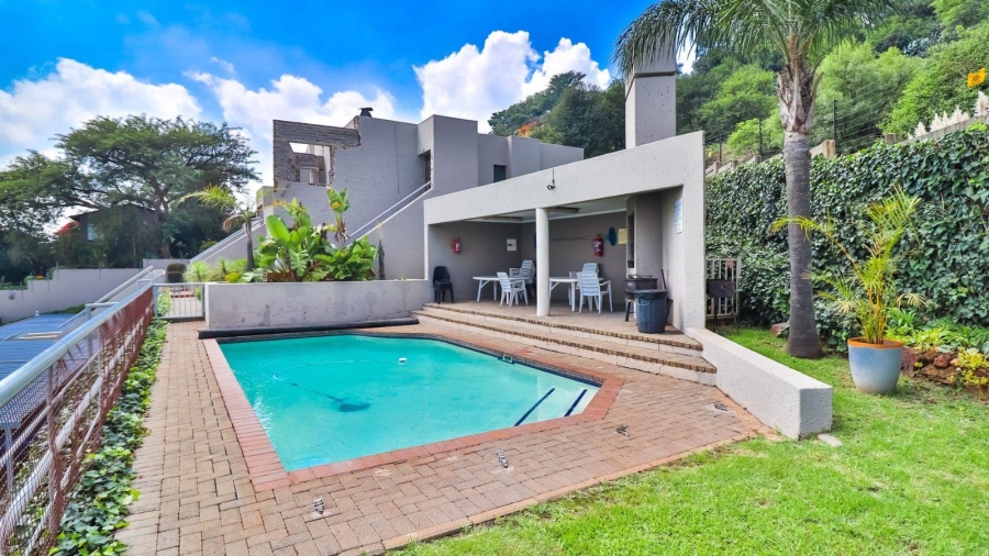 2 Bedroom Property for Sale in Sunnyrock Gauteng