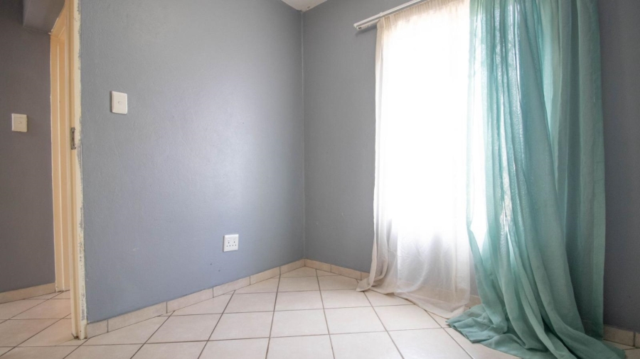 To Let 3 Bedroom Property for Rent in Blue Hills Gauteng