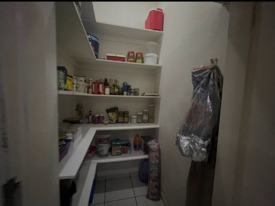 To Let 4 Bedroom Property for Rent in Ravenswood Gauteng