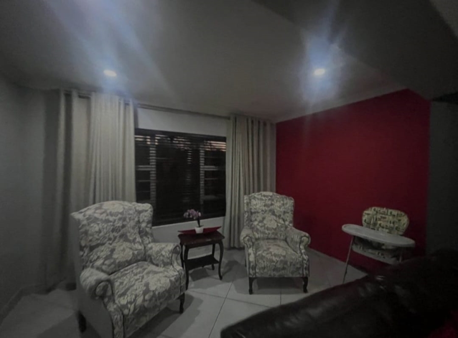 To Let 4 Bedroom Property for Rent in Ravenswood Gauteng
