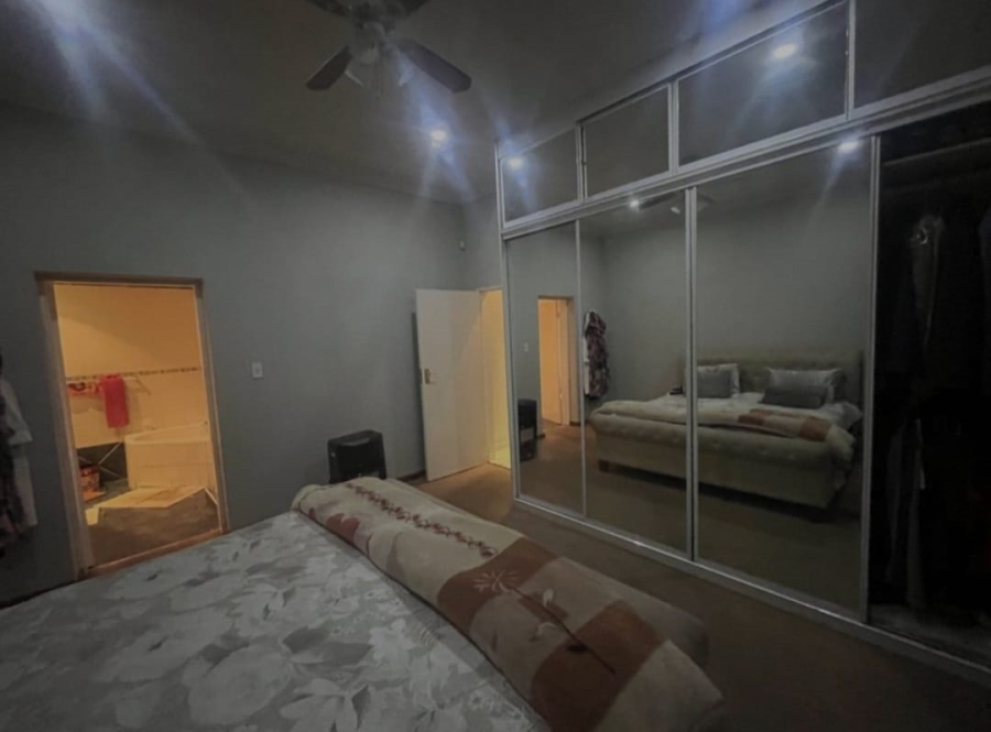 To Let 4 Bedroom Property for Rent in Ravenswood Gauteng