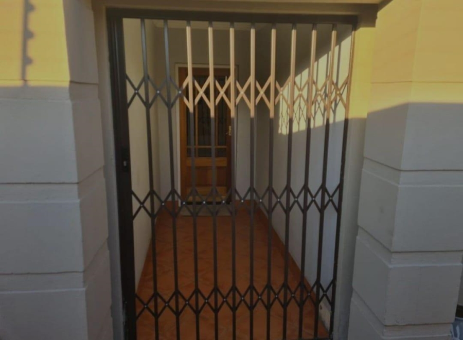 To Let 4 Bedroom Property for Rent in Ravenswood Gauteng