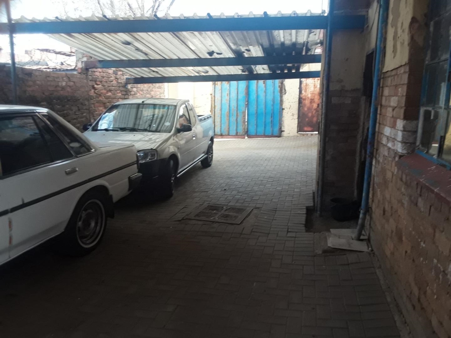 10 Bedroom Property for Sale in Judiths Paarl Gauteng