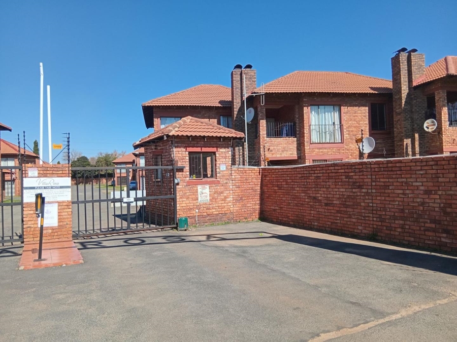 2 Bedroom Property for Sale in Edleen Gauteng