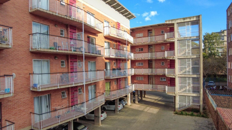 1 Bedroom Property for Sale in Sunnyside Gauteng