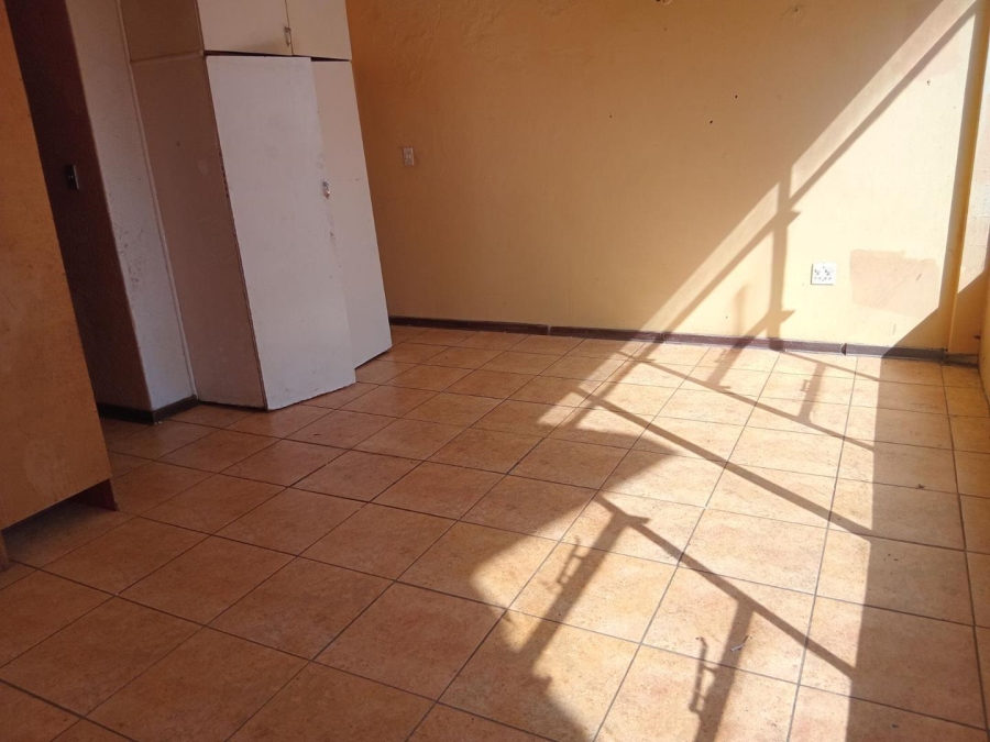 1 Bedroom Property for Sale in Kempton Park Central Gauteng