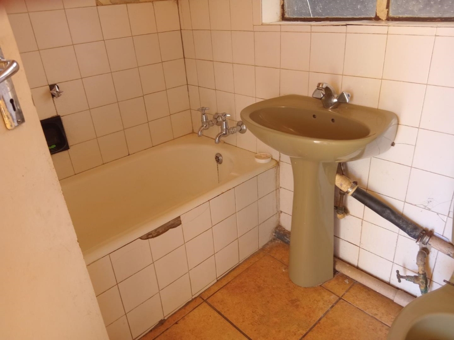 1 Bedroom Property for Sale in Kempton Park Central Gauteng