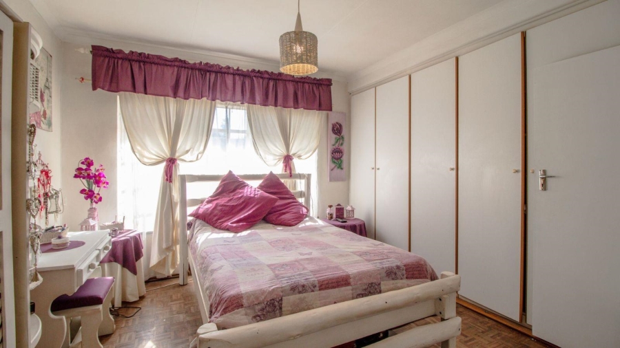 4 Bedroom Property for Sale in Birch Acres Gauteng