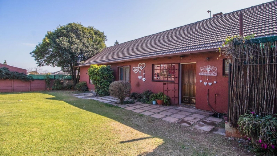 4 Bedroom Property for Sale in Birch Acres Gauteng