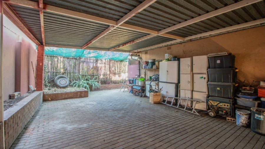 4 Bedroom Property for Sale in Birch Acres Gauteng